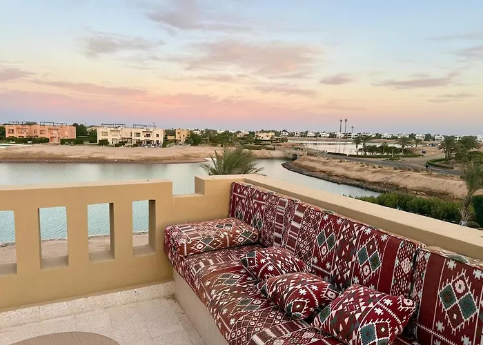 Picturesque 3br Villa- Free Lagoon Access Elgouna فيلة الغردقة